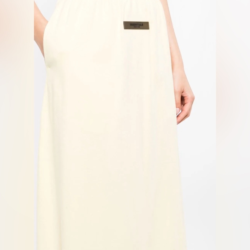 Fear of God Essentials Logo-Patch Straight Skirt - Picture 3 of 8